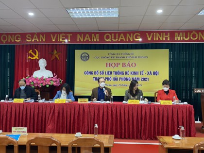Tổ chức thành công họp báo công bố tình hình KTXH năm 2021